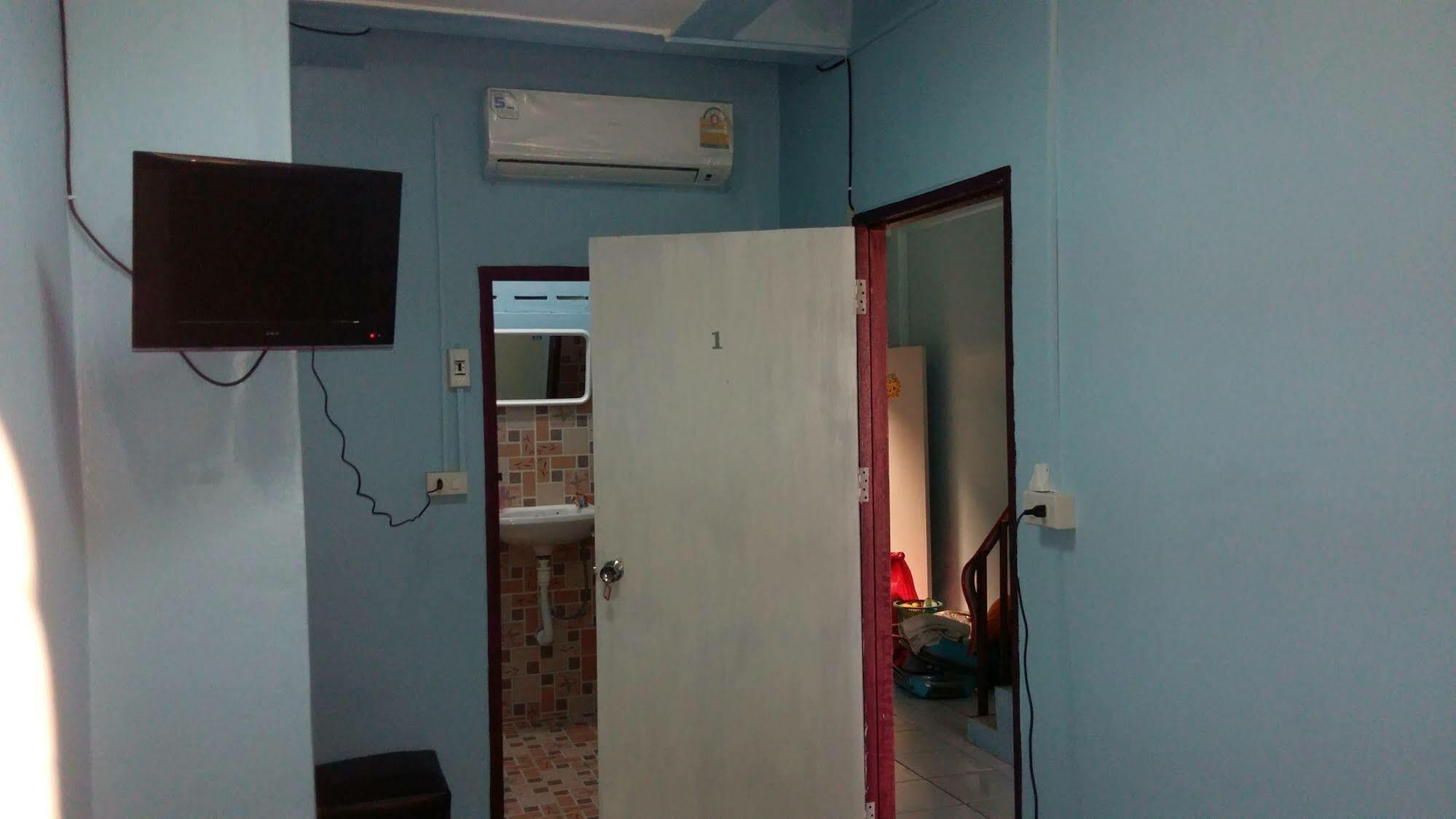 Hana Guesthouse HHQ Exterior photo